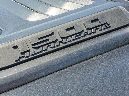 Diamond Black Crystal Pearlcoat 2026 RAM 1500 Laramie