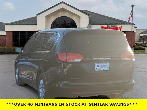 2023 Chrysler Voyager LX