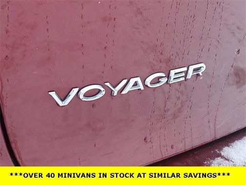 2022 Chrysler Voyager LX