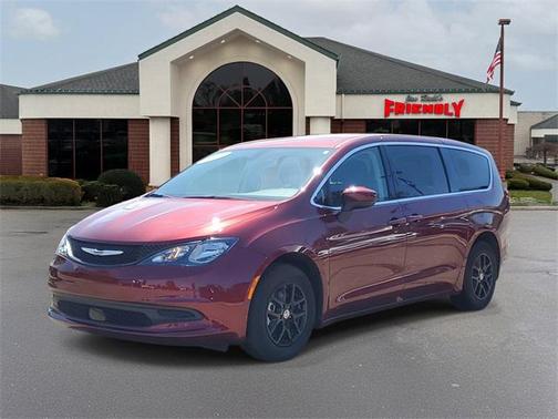 2022 Chrysler Voyager LX