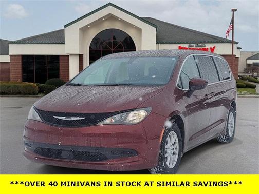 2022 Chrysler Voyager LX