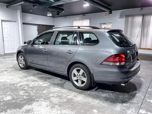 2014 Volkswagen Jetta SportWagen Auto SE PZEV