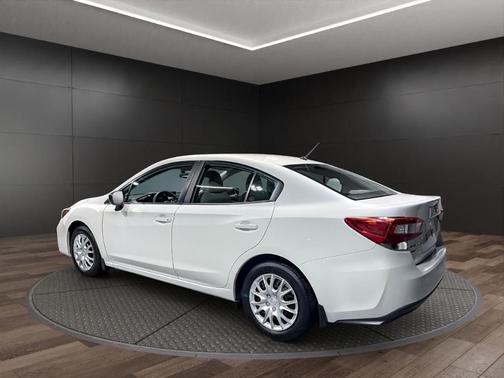 2019 Subaru Impreza 2.0i