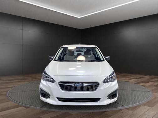 2019 Subaru Impreza 2.0i