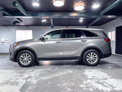 2017 Kia Sorento L