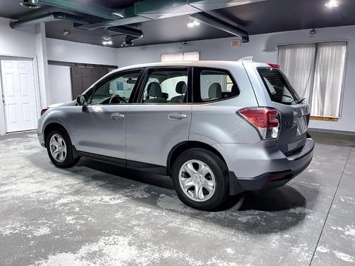 2017 Subaru Forester 2.5i