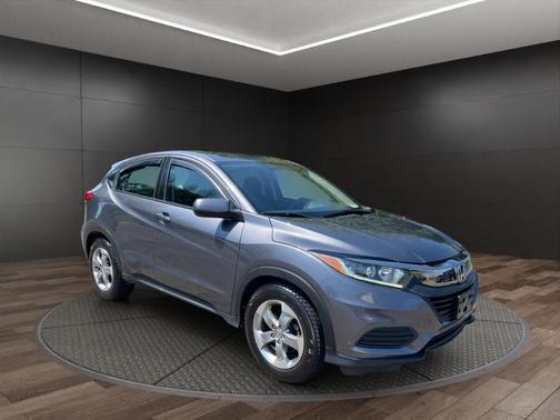 Gray 2019 Honda HR-V LX