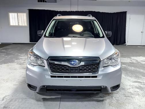 2016 Subaru Forester 2.5i