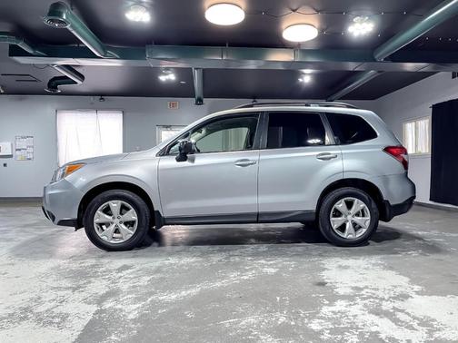 2016 Subaru Forester 2.5i
