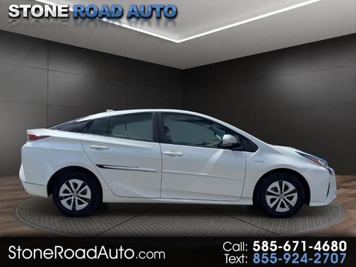 White 2017 Toyota Prius Three Touring