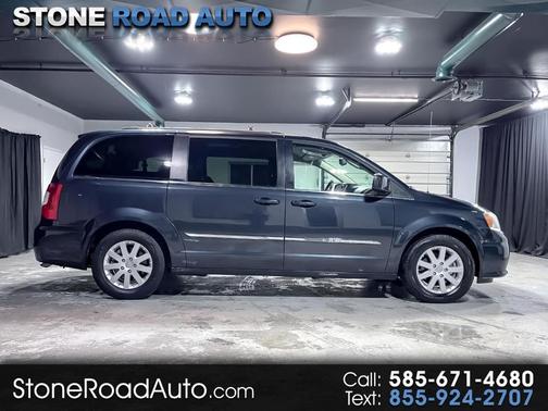 2014 Chrysler Town & Country Touring