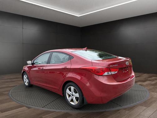 Geranium Red 2013 Hyundai ELANTRA GLS