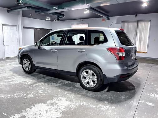 2014 Subaru Forester 2.5i