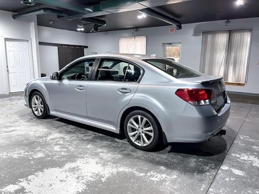 2013 Subaru Legacy 2.5i Limited