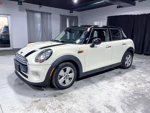 2015 MINI Hardtop Cooper