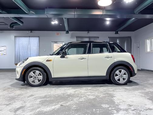 2015 MINI Hardtop Cooper