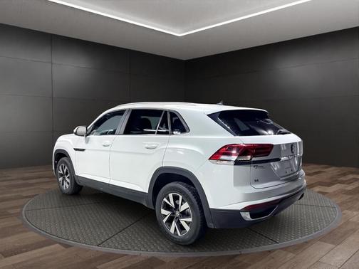 2020 Volkswagen Atlas Cross Sport 2.0T SE