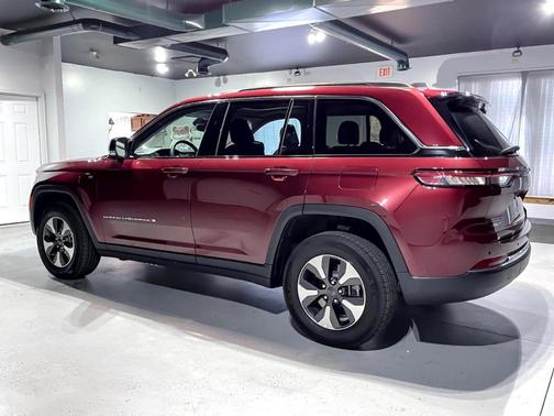2024 Jeep Grand Cherokee 4xe Base