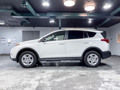 2013 Toyota RAV4 LE