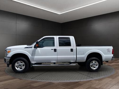 White 2015 Ford F-350 XLT
