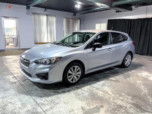2019 Subaru Impreza 2.0i