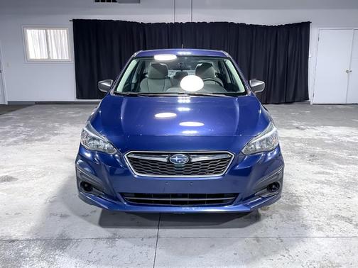 2017 Subaru Impreza 2.0i