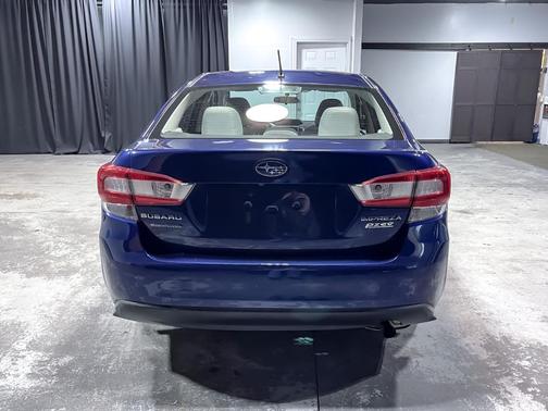 2017 Subaru Impreza 2.0i