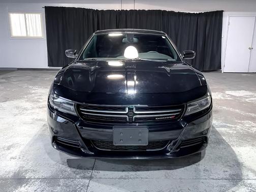 2016 Dodge Charger SE
