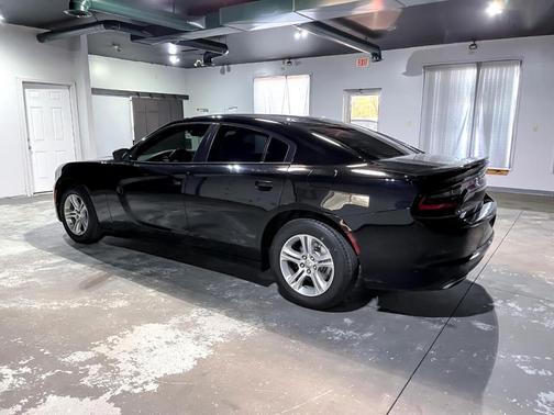 2016 Dodge Charger SE