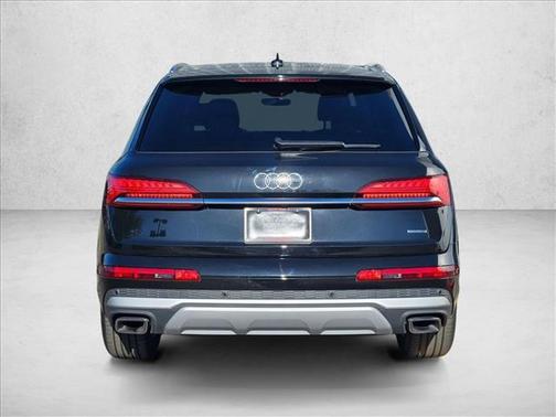 2025 Audi Q7 55 Premium