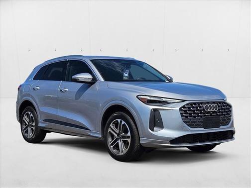 2025 Audi Q5 Premium Plus