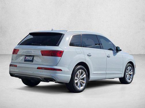 Glacier White M 2019 Audi Q7 55 Premium