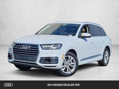 Glacier White M 2019 Audi Q7 55 Premium