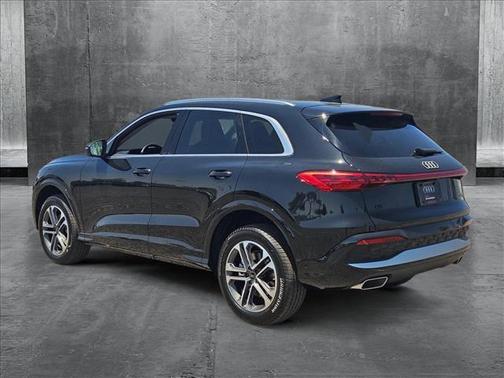 2025 Audi Q5 Premium Plus