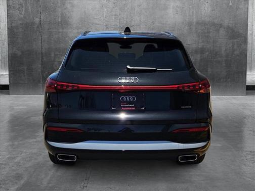 2025 Audi Q5 55 S line Premium Plus
