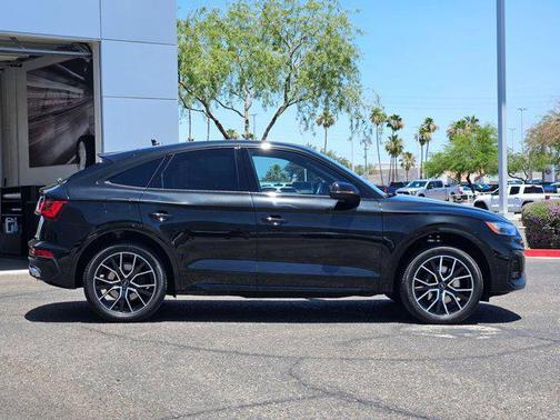 Mythos Black Metallic 2023 Audi SQ5 3.0T Prestige