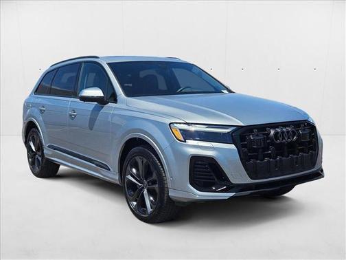 2025 Audi Q7 55 Premium Plus