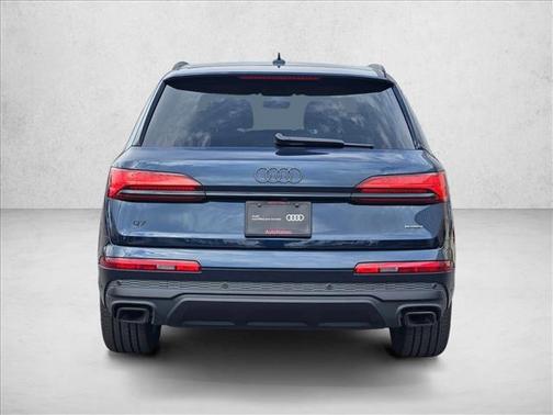 2025 Audi Q7 45 Premium Plus