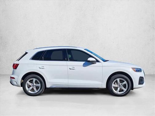 2023 Audi Q5 40 Premium