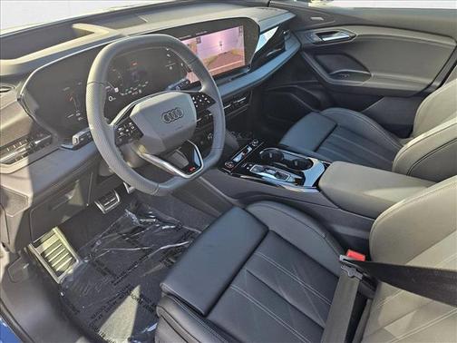 2025 Audi SQ6 e-tron Premium Plus quattro