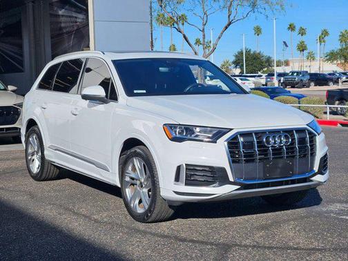 2023 Audi Q7 45 Premium