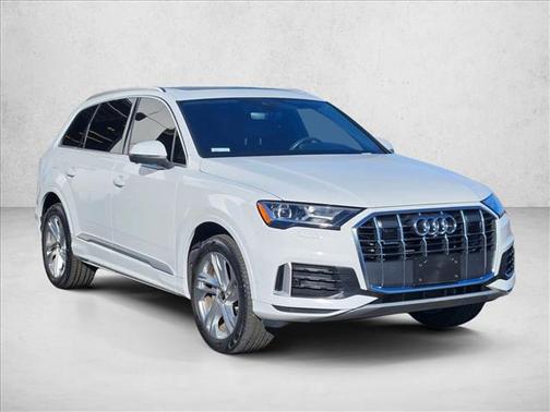 2023 Audi Q7 45 Premium