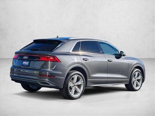 2022 Audi Q8 55 Premium