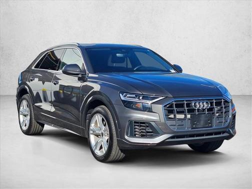 2022 Audi Q8 55 Premium