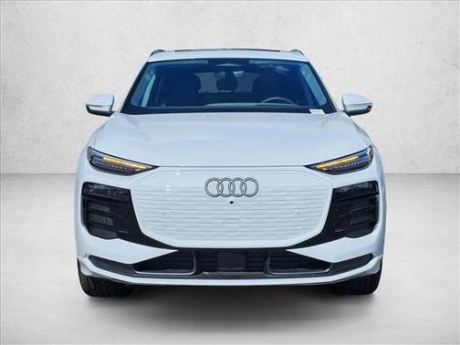 2025 Audi Q6 e-tron Premium Plus quattro