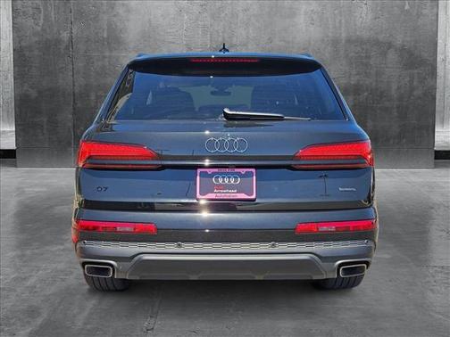 2025 Audi Q7 55 Premium Plus