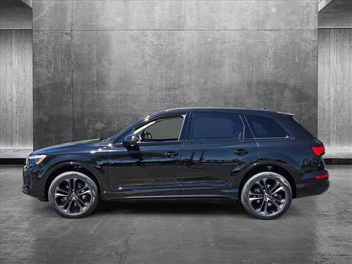 2025 Audi Q7 55 Premium Plus