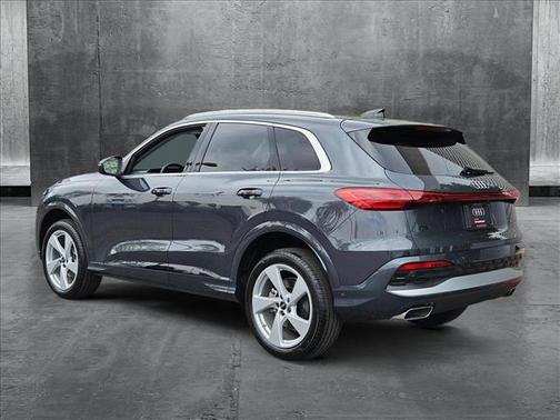 2025 Audi Q5 Premium Plus