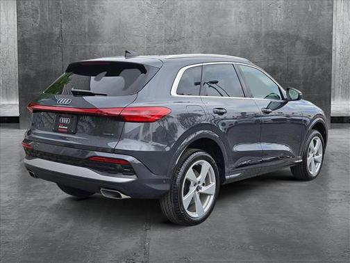 2025 Audi Q5 Premium Plus