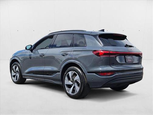 2025 Audi Q6 e-tron Premium Plus quattro